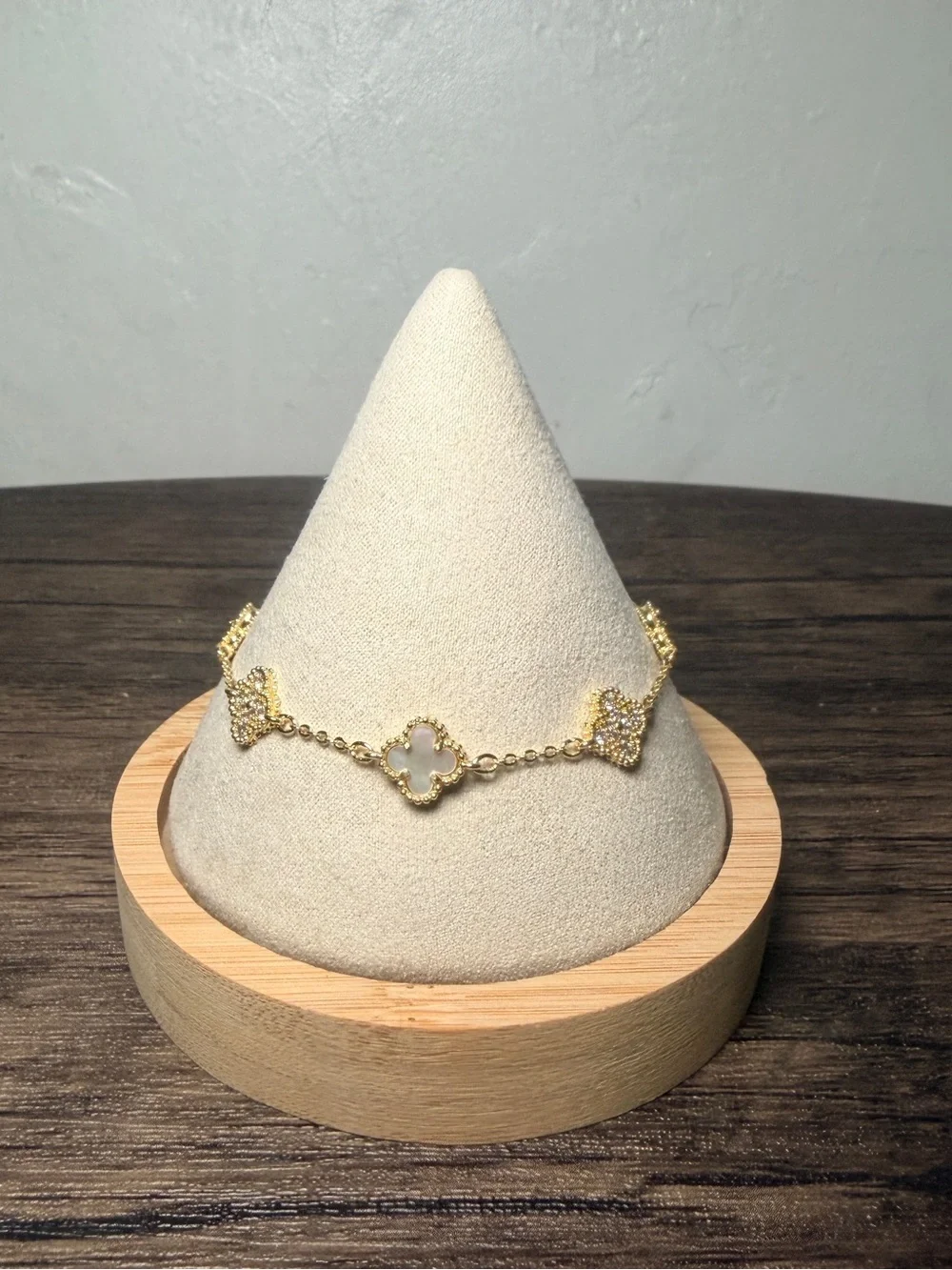 Gold Clover Motif Bracelet with Mother of Pearl Accents